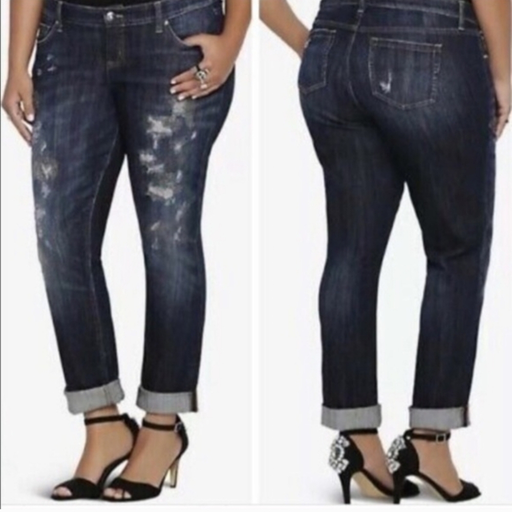 TORRID Boyfriend Women's Distressed Gold Stitching Embellished Premium Jeans 18